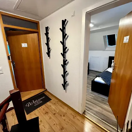 Ohpardon! - Monteurwohnung Im Dg, Einzelbetten, Garten 아파트 가일도프