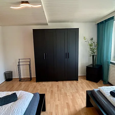 Ohpardon! - Monteurwohnung Im Dg, Einzelbetten, Garten