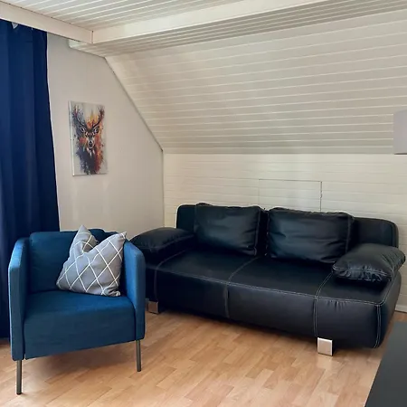 Ohpardon! - Monteurwohnung Im Dg, Einzelbetten, Garten Apartman